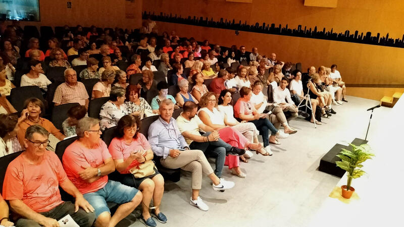 Teatro para concienciar sobre el cáncer de mama en Benidorm